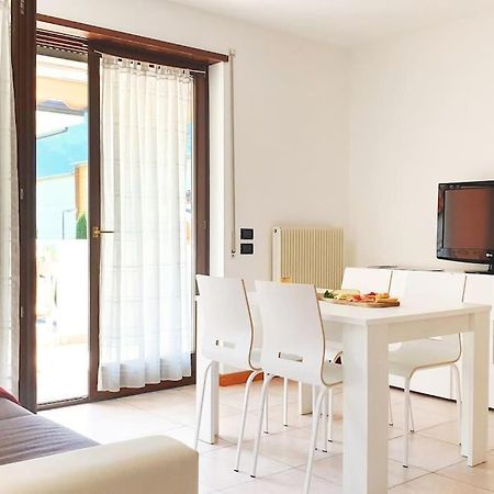 Sun & Fun Apartment - Morena Riva del Garda Kültér fotó