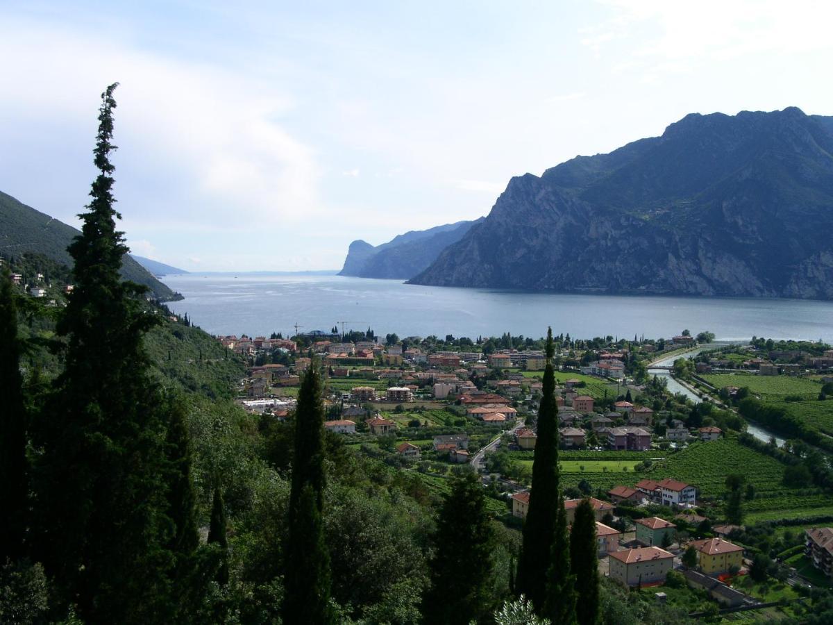 Sun & Fun Apartment - Morena Riva del Garda Kültér fotó