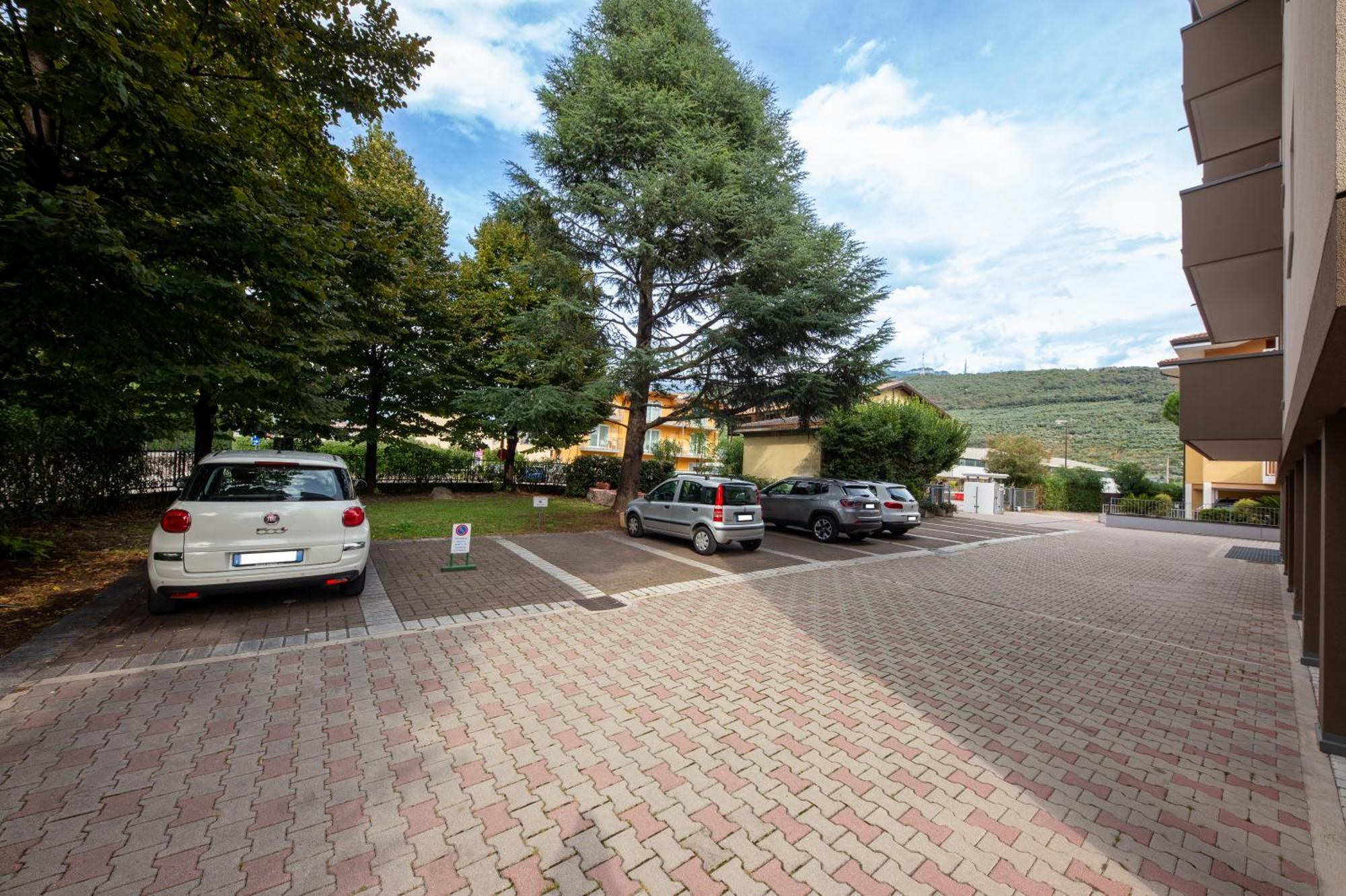 Sun & Fun Apartment - Morena Riva del Garda Kültér fotó